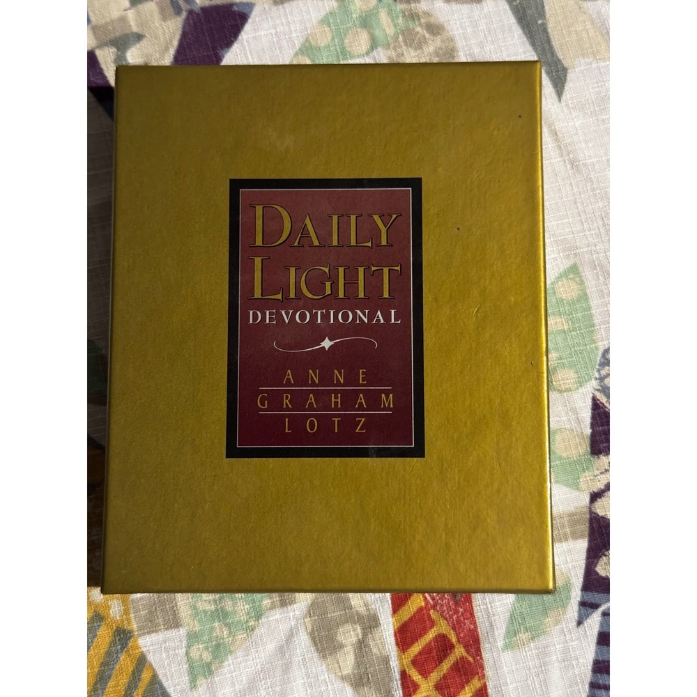 Daily Light Devotional Anne Graham Lotz Burgundy Faux Leather Gift Boxed Book
